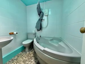 Photo 8- click for photo gallery